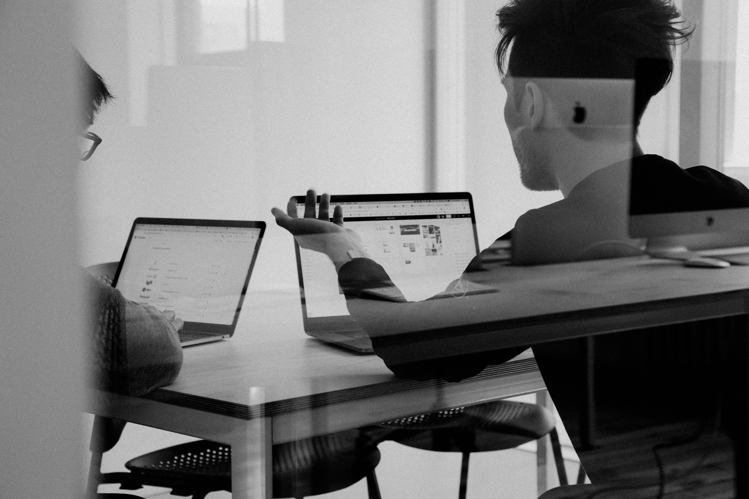 Meta Marketing London team collaborating